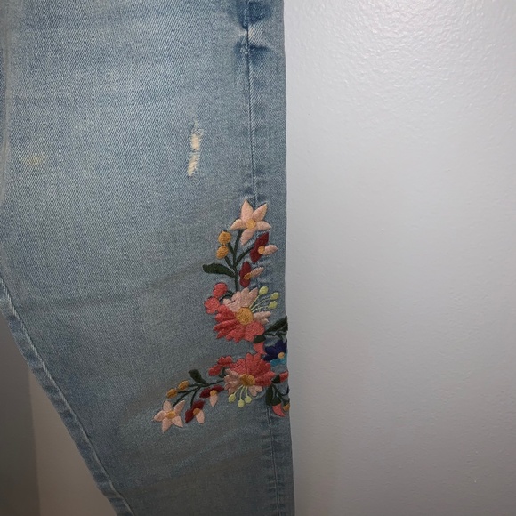 Anthropologie Embroidered Jeans - Picture 3 of 6